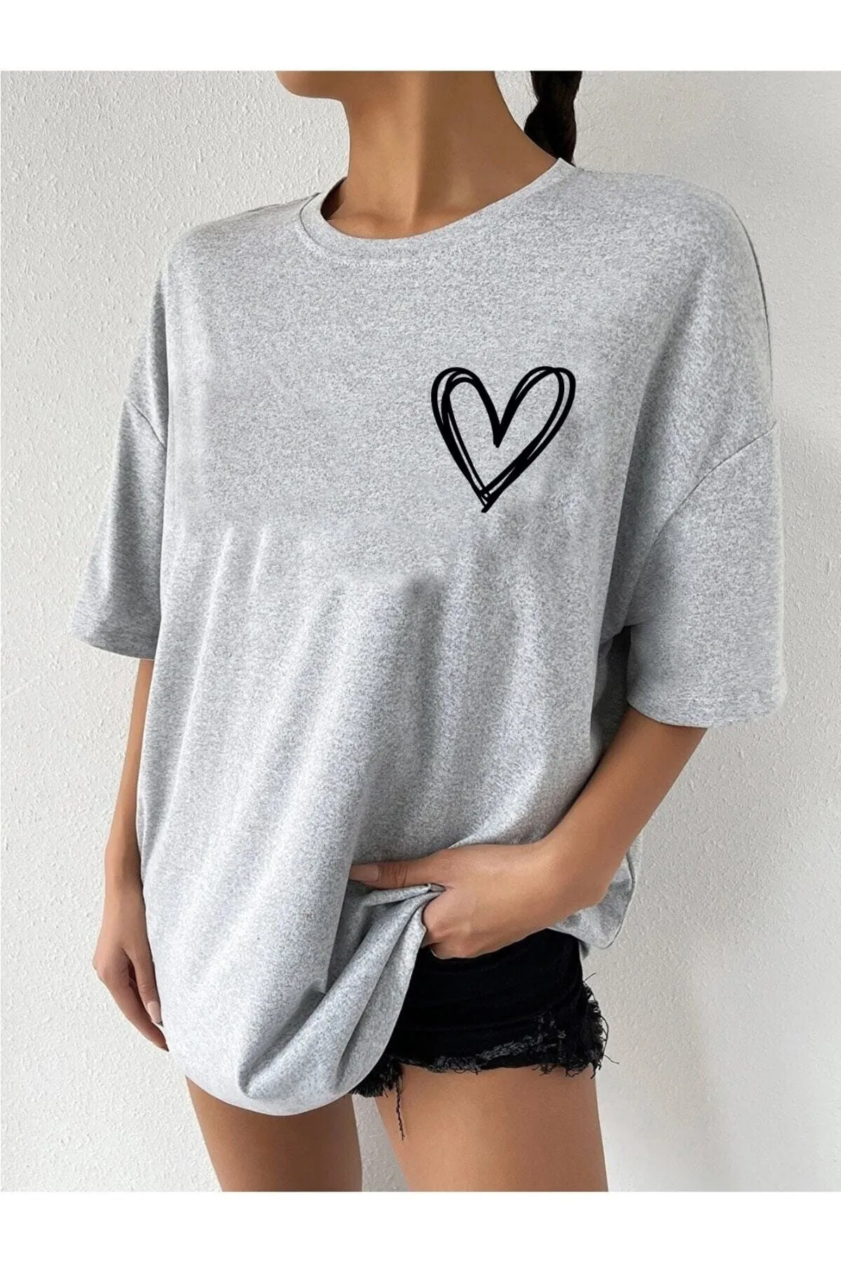 Minimal Kalp Bask?l? Oversize Tshirt